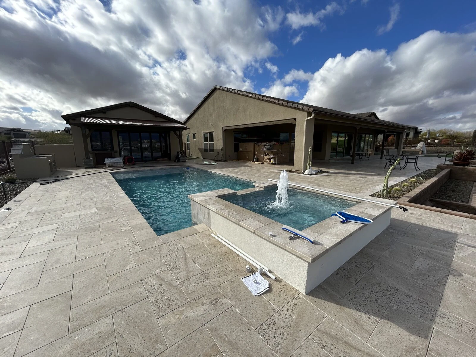 Pool water feature built by Sun America Pools & Spas in Chandler, AZ
