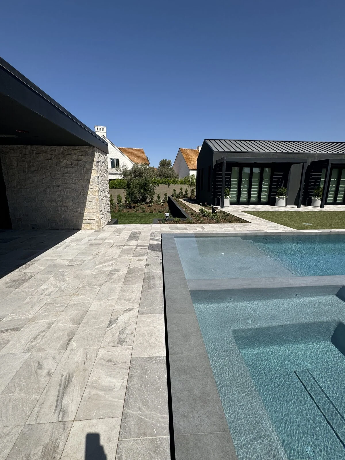 Pool water feature built by Sun America Pools & Spas in Chandler, AZ