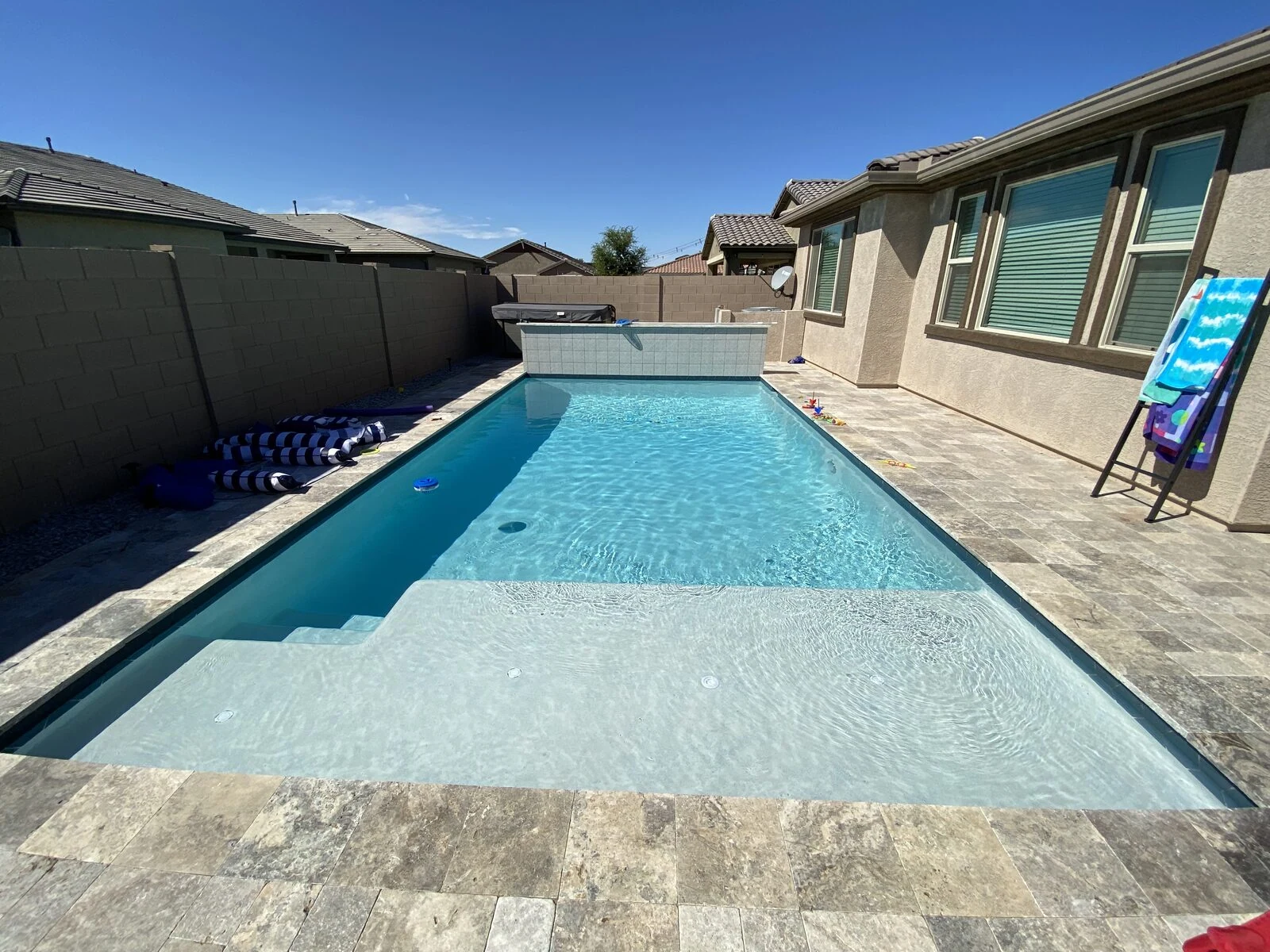 Resort style pool built by Sun America Pools & Spas in Scottsdale, AZ